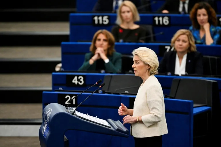EU to ban social media for under 13s, curb access until 15 - Yahoo News  Singapore